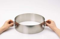 Cercle a gateaux XXL extensible avec poignees