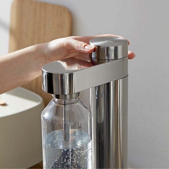 Une recette rapide et facile d'eau gazeuse maison sans machine